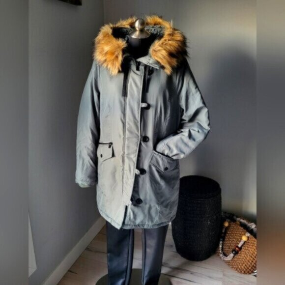 Ricki’s Faux Fur Winter Parka NWT Sz Lrg - Picture 1 of 13